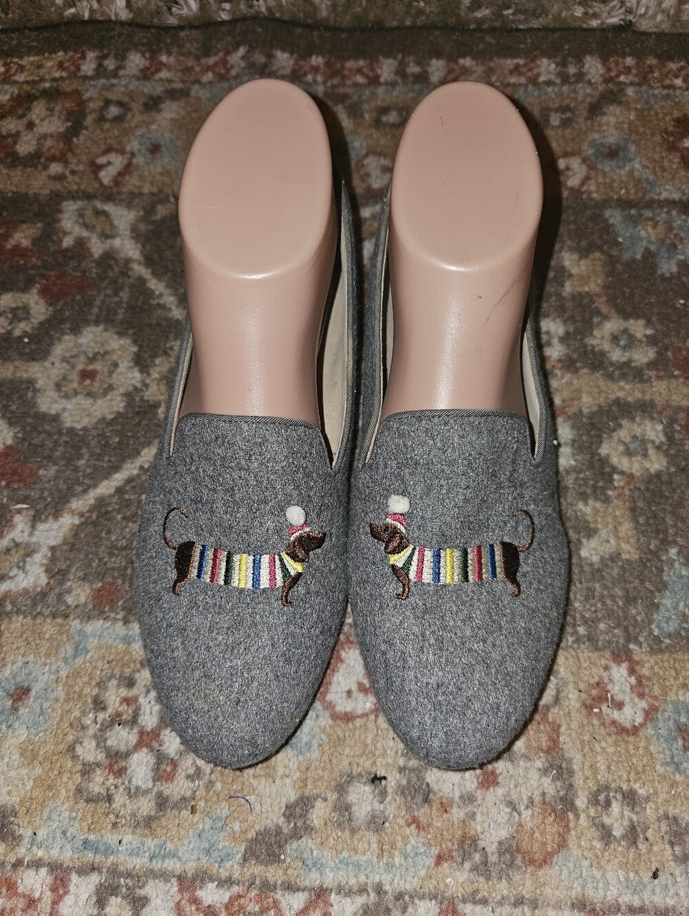 TALBOTS 'Ryan' Dachshund Doggies w/Multi Scarf Decor Flats Size 7N (Narrow)